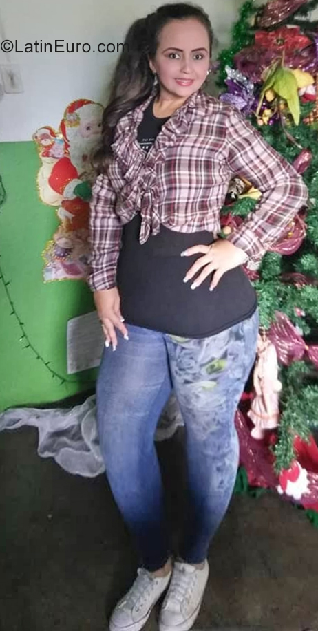 Date this happy Venezuela girl Joany from San Cristobal VE2426