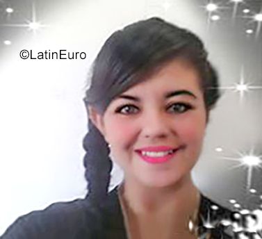 Date this sultry Venezuela girl Carolina from Maricaibo VE2428