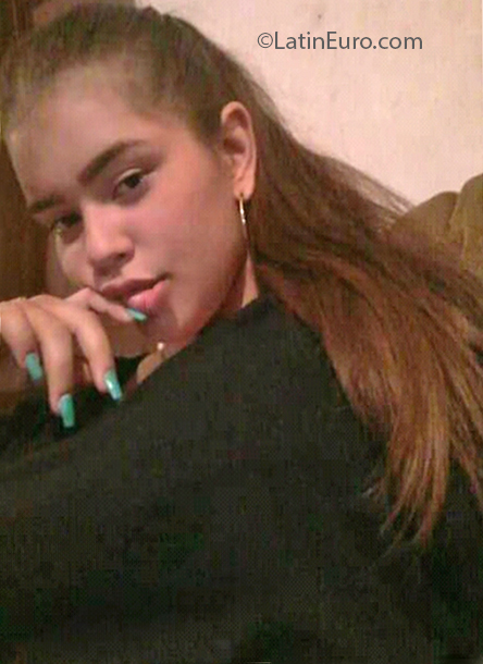 Date this passionate Venezuela girl Rosmary from Maracaibo VE2481