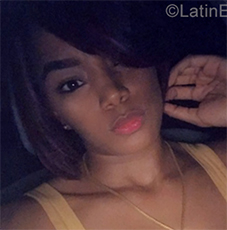 Date this delightful Dominican Republic girl Smalin from Santo Domingo DO35224