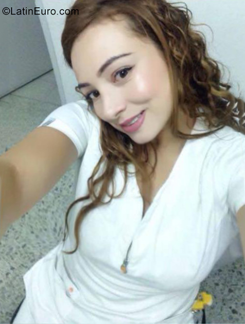 Date this fun Colombia girl Victoria from Medellin CO25578