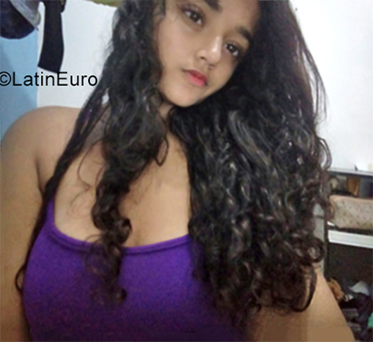 Date this foxy Brazil girl Luana from Imperatriz BR10854