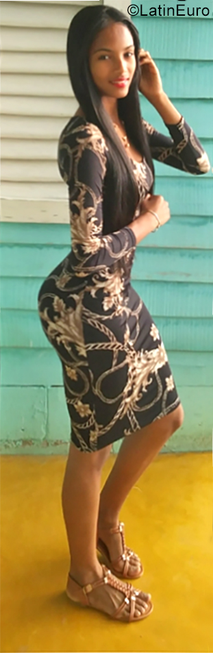 Date this delightful Dominican Republic girl Arlenny from Santiago DO35289