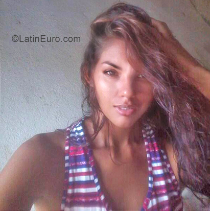 Date this stunning Colombia girl Arlene from Santa Marta CO25735