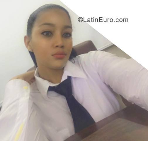 Date this tall Dominican Republic girl Vilianny from Puerto Plata DO35425