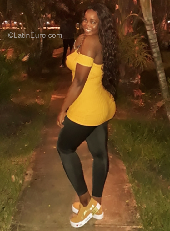 Date this georgeous Colombia girl Johanna Patricia from Cali CO26971