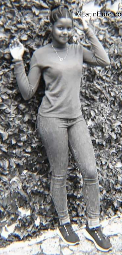 Date this fun Dominican Republic girl Yorlanis from Santo Domingo DO35621