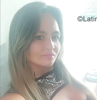 Date this nice looking Colombia girl Sandra from Manizales CO25877