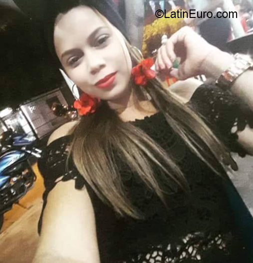 Date this foxy Colombia girl Sajith from Valledupar CO25920