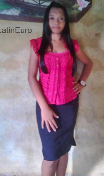 Date this foxy Venezuela girl Genesis from Coro VE2637
