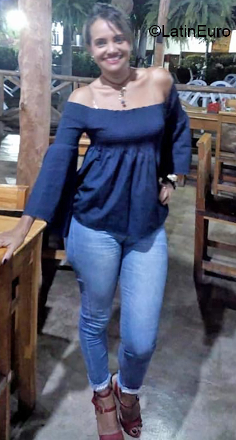 Date this lovely Colombia girl Pati from Santa Marta CO25940