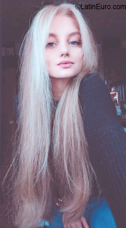Date this hot Ukraine girl Niteri from Odessa UA85