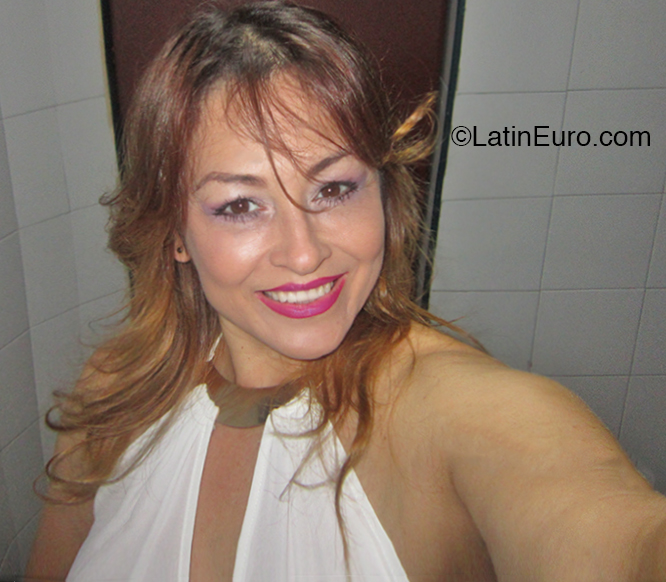 Date this good-looking Colombia girl Francia from Cali CO26064