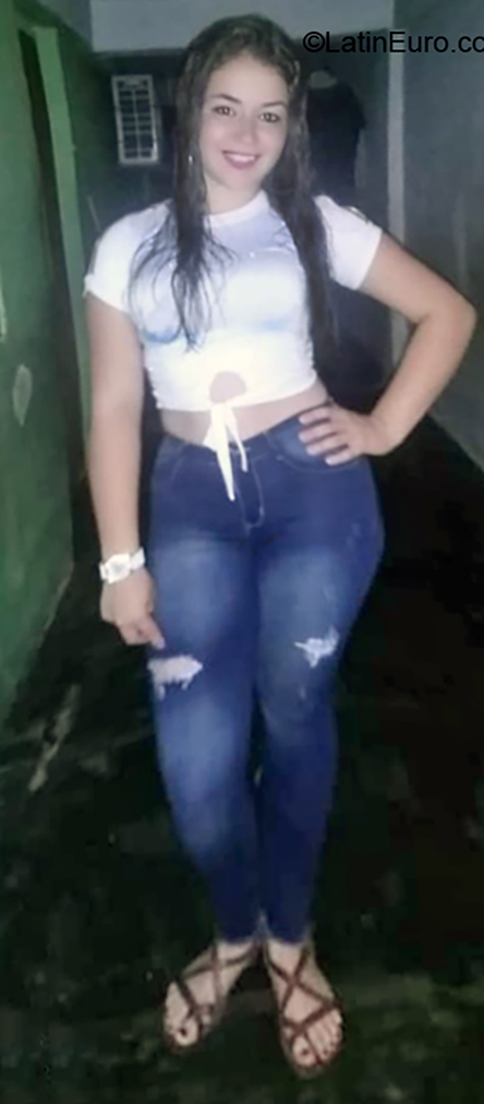 Date this pretty Colombia girl Yaireth from Cucuta CO26072