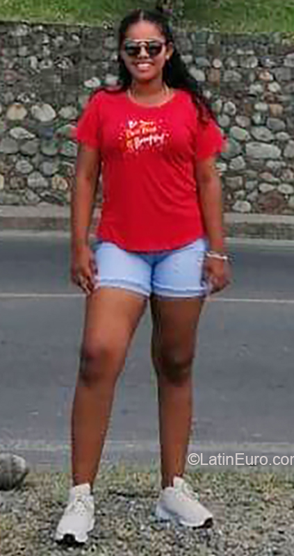 Date this cute Colombia girl Diana from Monteria CO26131