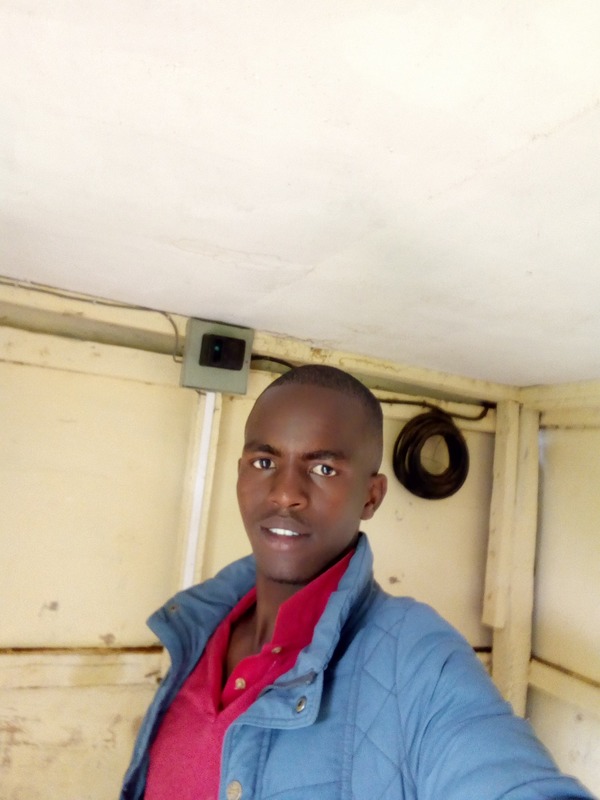 Date this fun Kenya man Davies from Nairobi KE71