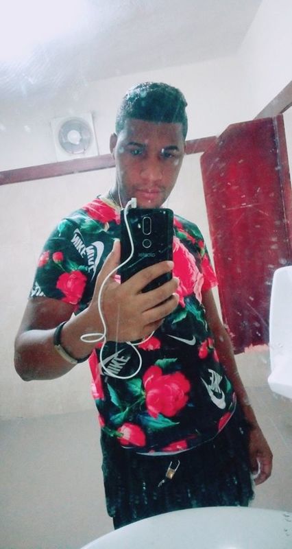 Date this happy Dominican Republic man Liney from Higuey DO36477