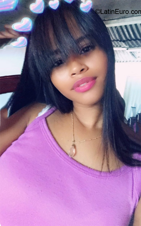 Date this lovely Dominican Republic girl Lenita from Santiago DO36593