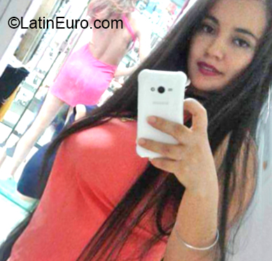 Date this cute Colombia girl Maria from Cali CO26299