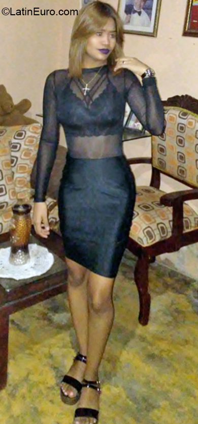 Date this young Dominican Republic girl Angela from Santo Domingo DO36757