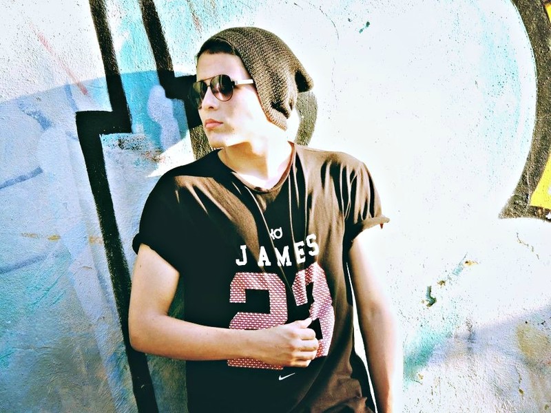 Date this young Venezuela man Raphael from Barquisimeto VE2825