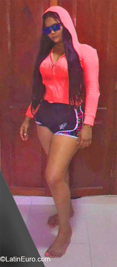 Date this attractive Dominican Republic girl Isa rosee from Santo Domingo DO36790