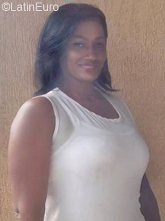 Date this hot Colombia girl Juana from Cali CO26451