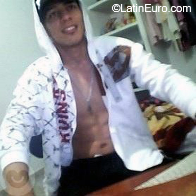 Date this lovely Venezuela man Jose Alejandro from Caracas VE2899