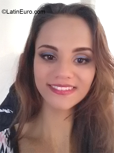 Date this young Brazil girl Ariana from Cuitiba BR11021