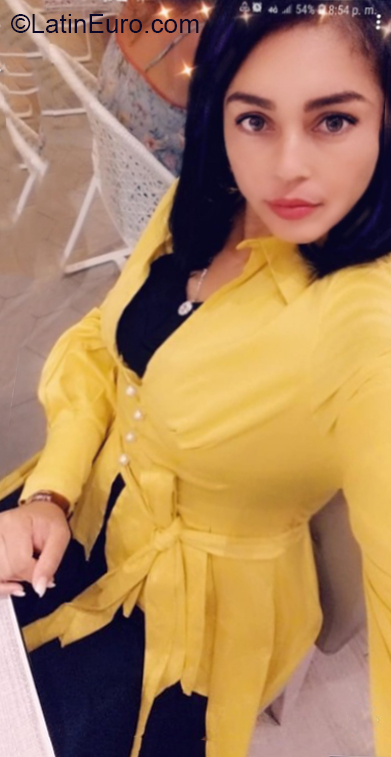Date this delightful Dominican Republic girl Yessica from Santo Domingo DO37127