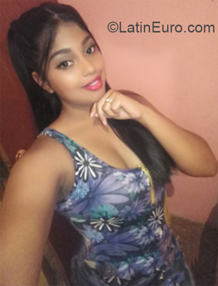 Date this young Venezuela girl Milagros from Ciudad Bolivar VE2933