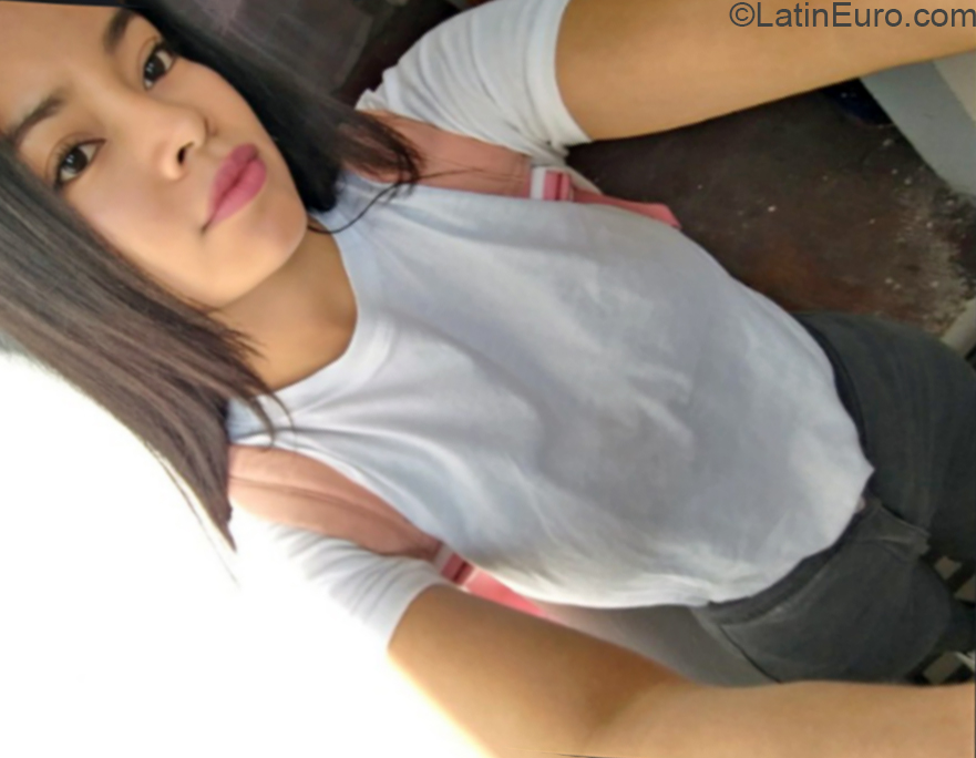 Date this good-looking Venezuela girl Martina from Venezuela VE2939