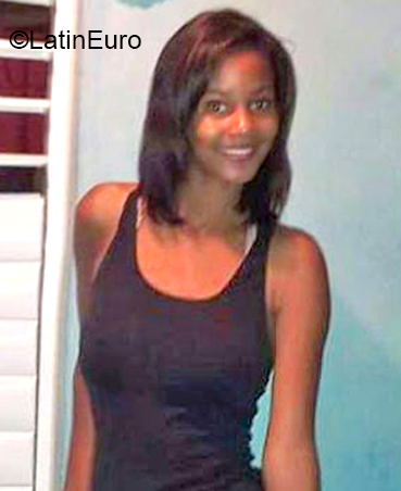 Date this exotic Dominican Republic girl Yasmaris from Santiago DO37173