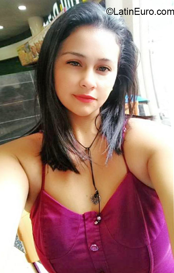 Date this foxy Venezuela girl Carol from Tachira VE2948