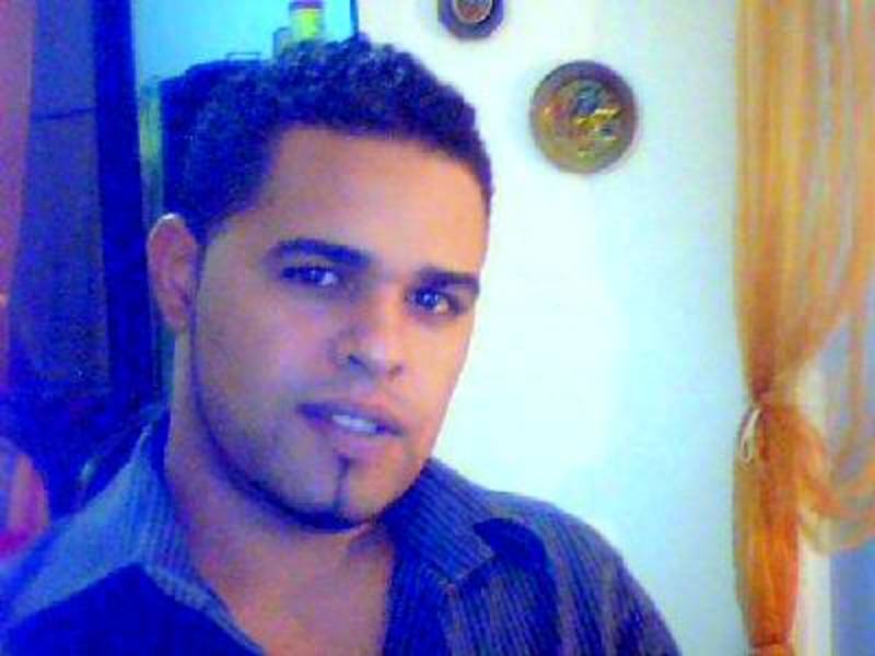 Date this hot Dominican Republic man CARLOS from La Vega DO37318