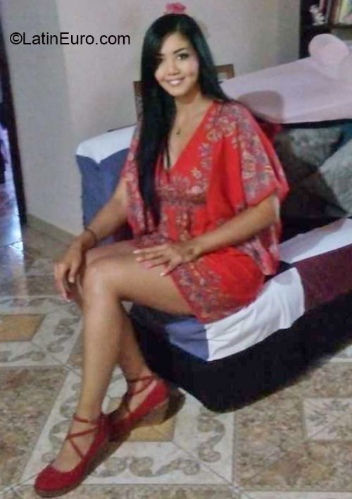 Date this lovely Colombia girl Mayte from Pereira CO30301