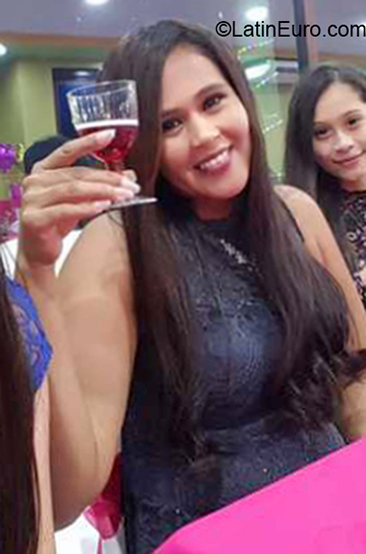 Date this attractive Honduras girl Yaneth from Olancho HN2764