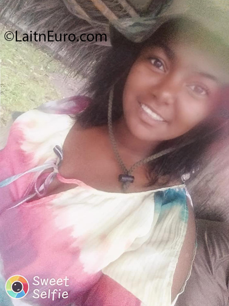 Date this passionate Ecuador girl Karina from Shushufindi EC437