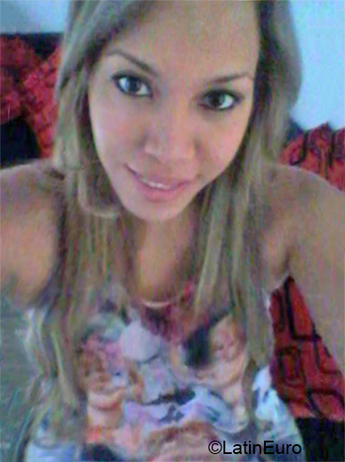 Date this attractive Colombia girl Greysi from Barranquilla CO27202