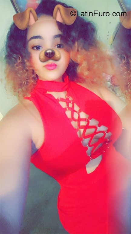 Date this sultry Dominican Republic girl Anyi from Santo Domingo DO38061