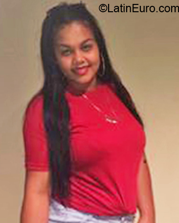 Date this delightful Dominican Republic girl Mari from Santiago DO38062