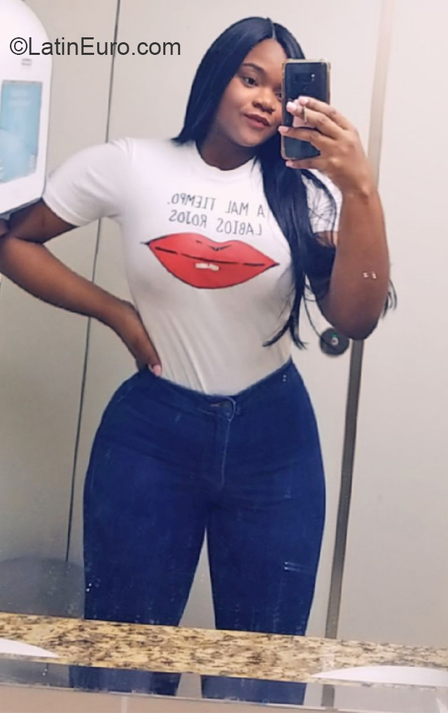 Date this athletic Dominican Republic girl Patricia from Santo Domingo DO38067