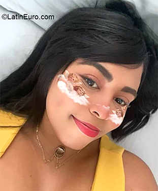Date this cute Colombia girl Tatiana from Cartagena CO27306