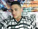 athletic Colombia man Rayan from Bogota CO27312