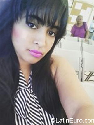 Date this beautiful Dominican Republic girl Estefany from Santiago DO38093