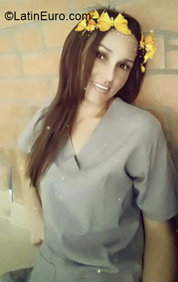 Date this delightful Colombia girl Maria from Valledupar CO27334