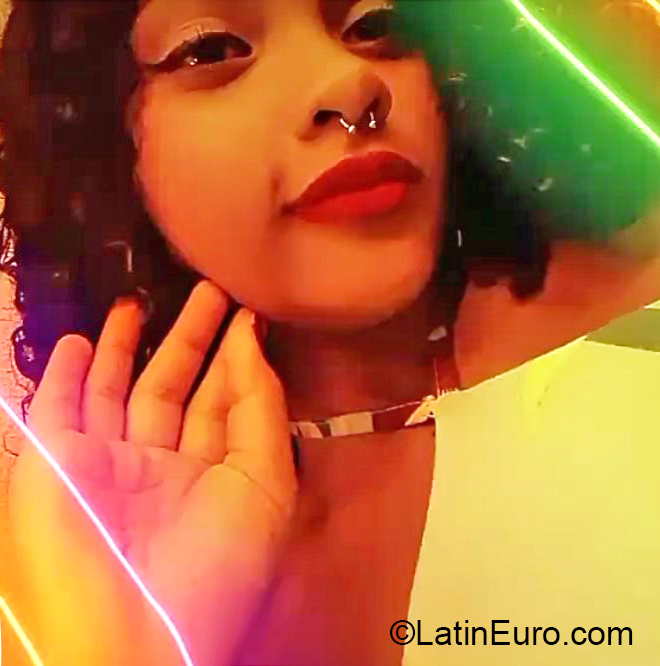 Date this passionate Brazil girl Aline from Fortaleza BR11142
