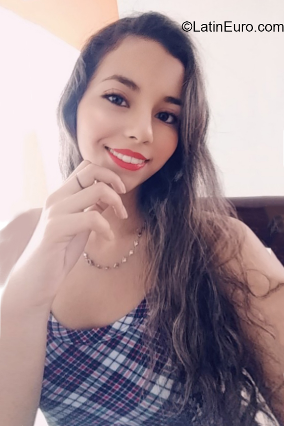 Date this delightful Colombia girl Mariana from Ibagué CO27477