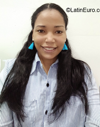 Date this delightful Dominican Republic girl Juanita from Santo Domingo DO38229