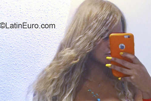 Date this exotic Dominican Republic girl Estefeny from Santo Domingo DO38263